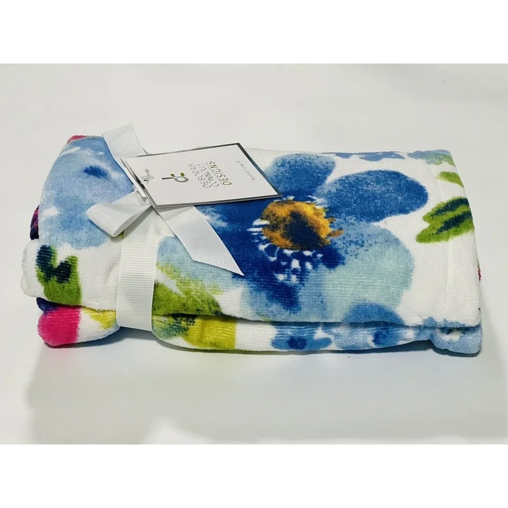 Deborah Connolly 4 PC SET BLUE PINK FLOWERS ON WHITE ,HAND & TIP TOWELS
